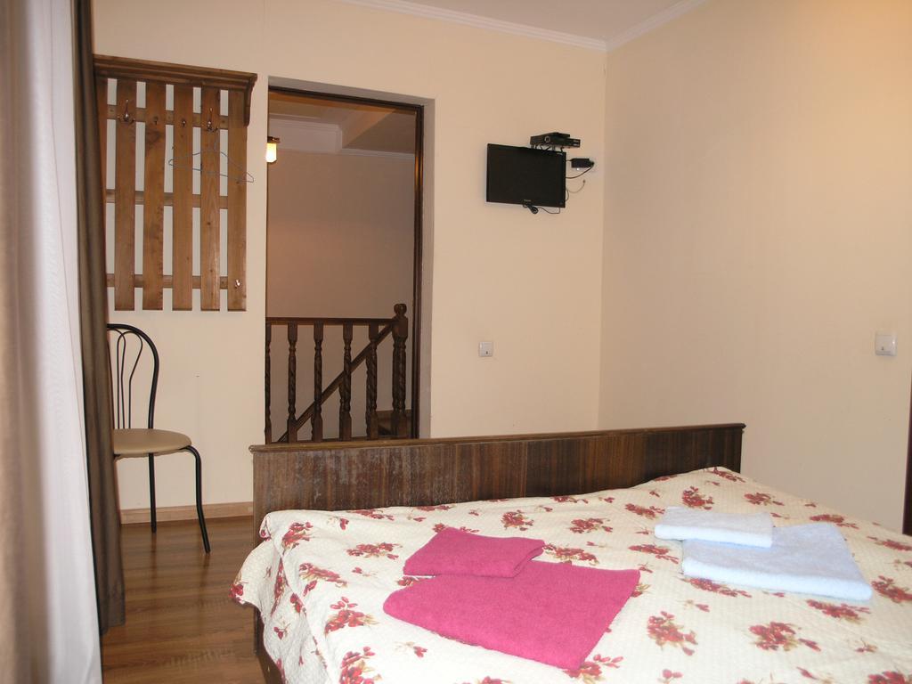 Arnika Tatariv Hotel Exterior photo